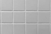 Kleine, weiße Fliesen